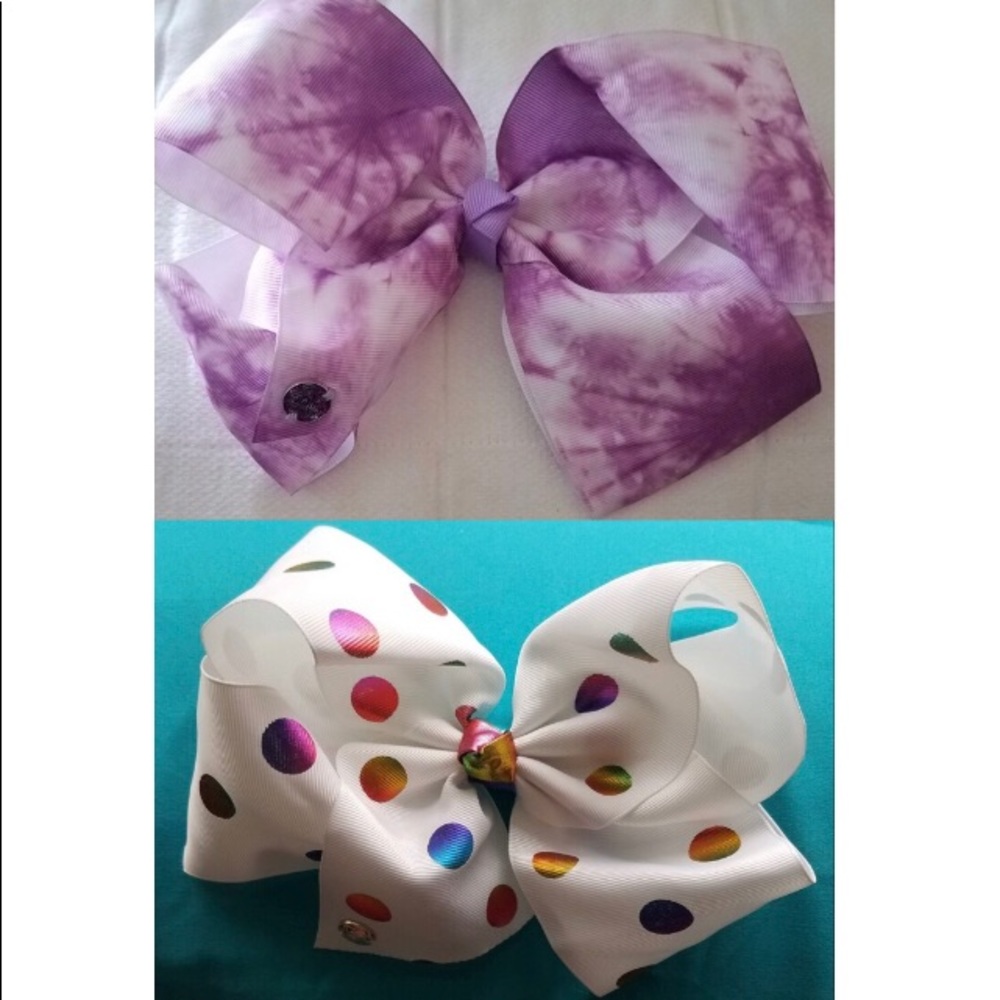 Two large Jojo Siwa bows